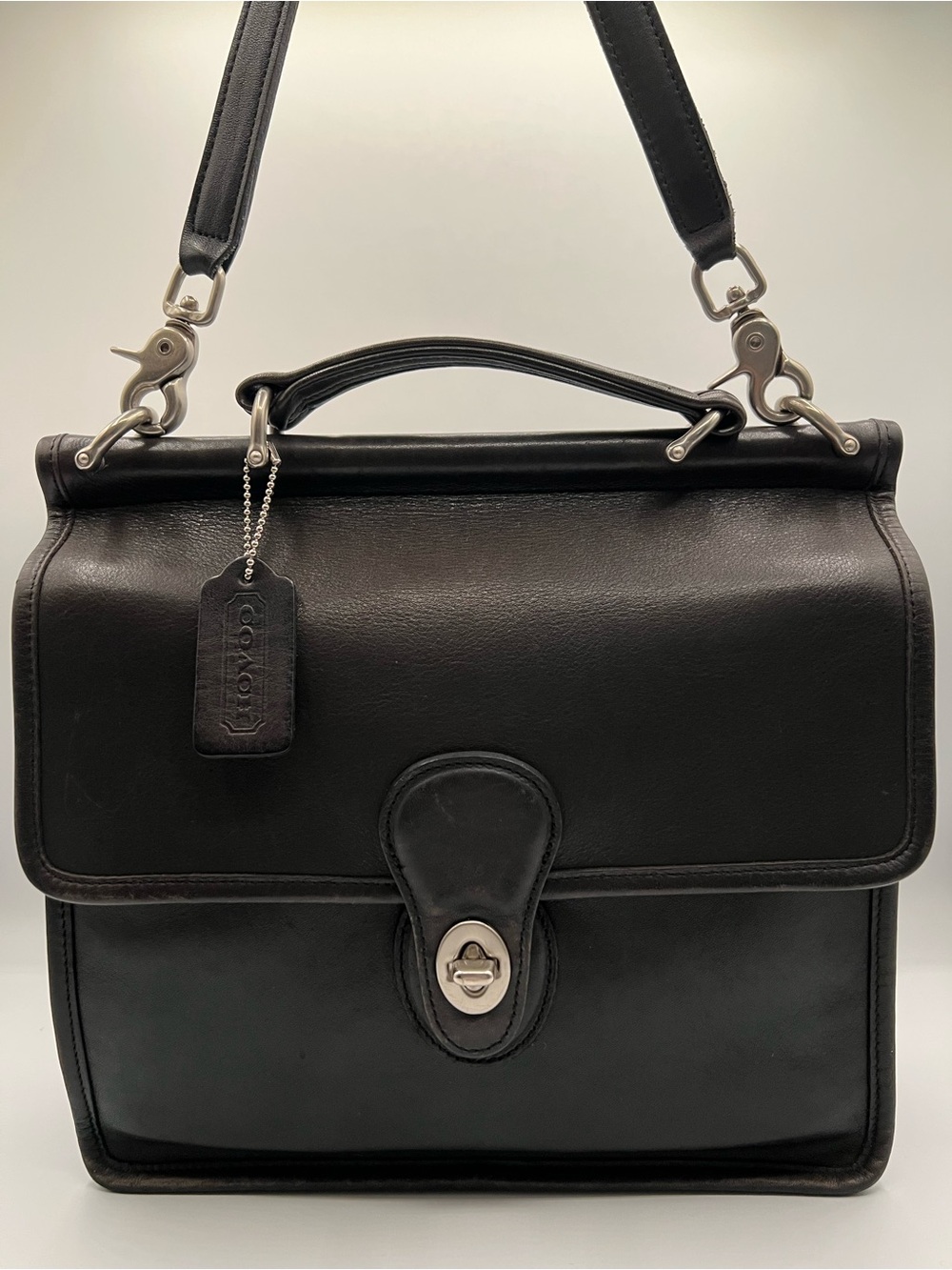 Coach Willis 9927 Black Leather Nickel shoulder Bag Crossbody Purse Excellent